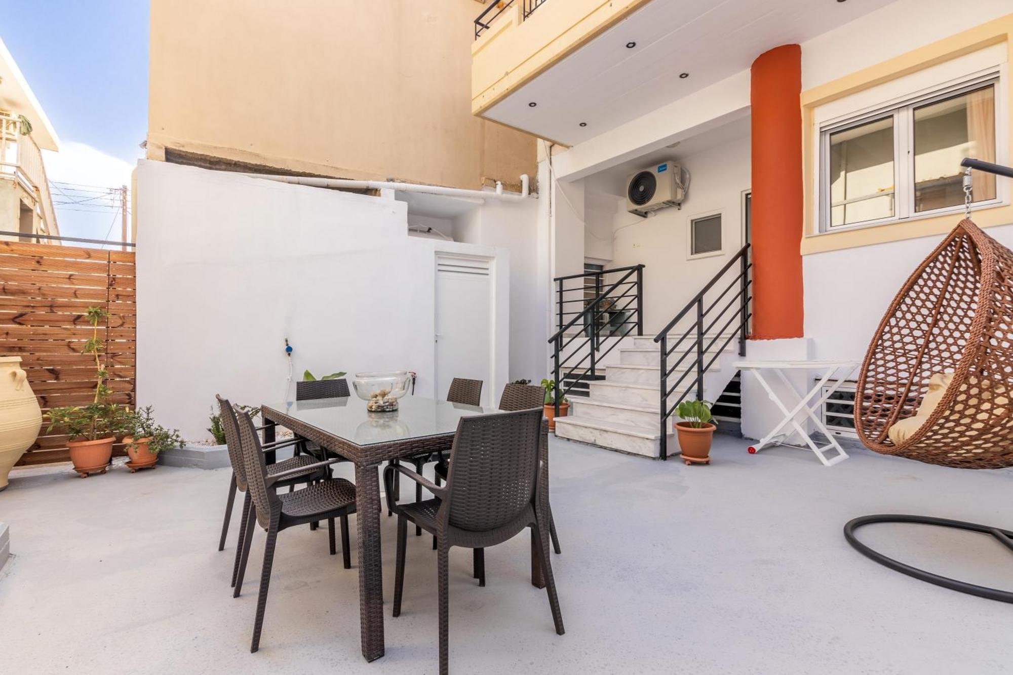Garden Luxury Apartment Heraklion  ภายนอก รูปภาพ