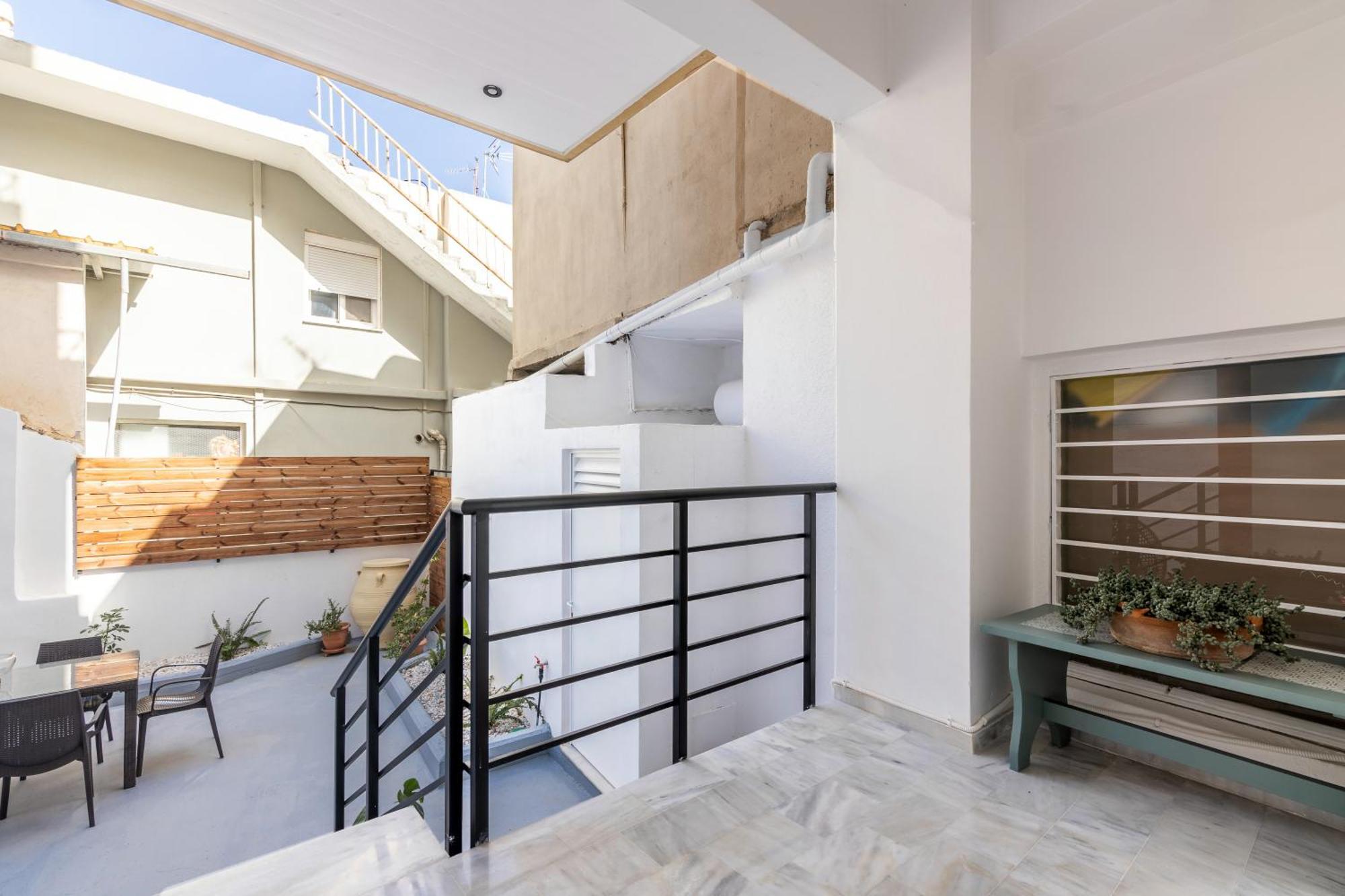 Garden Luxury Apartment Heraklion  ภายนอก รูปภาพ